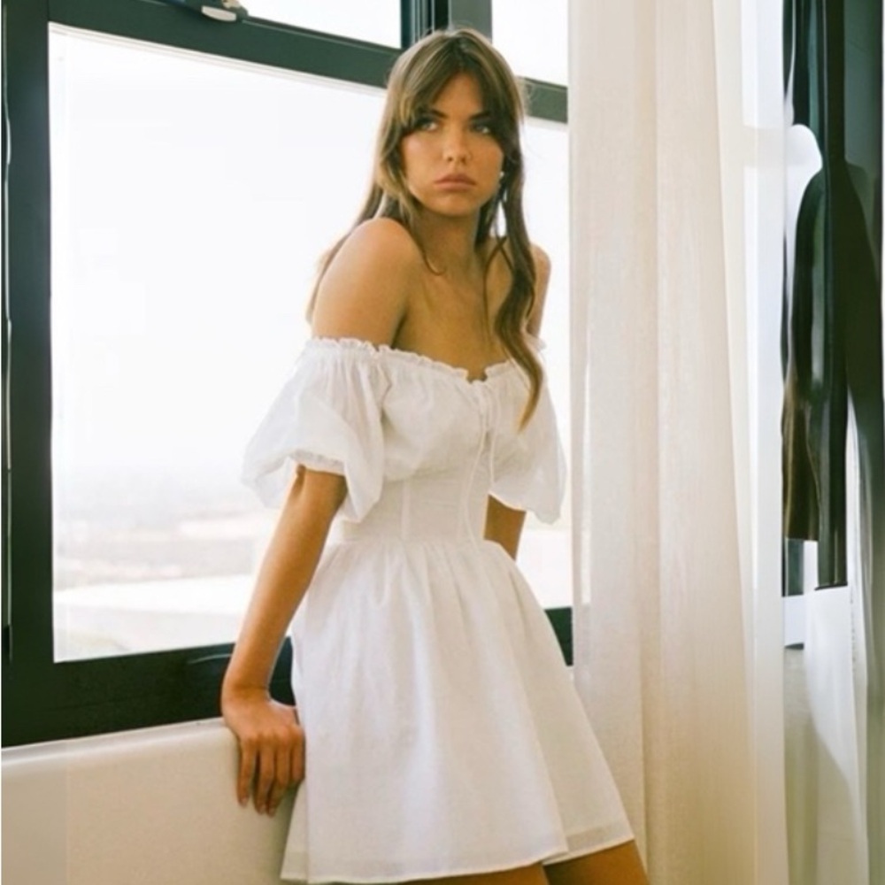 Sabo Skirt Off-Shoulder White Mini Dress
